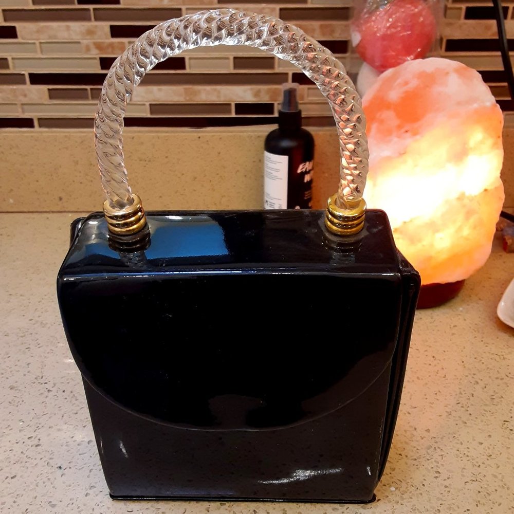 black clutch